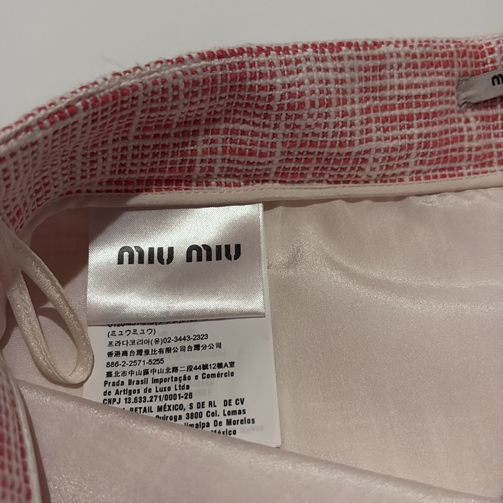 Miu Miu 2019 Tweed Coral Mini Skirt Size 4 NWT - Picture 11 of 12